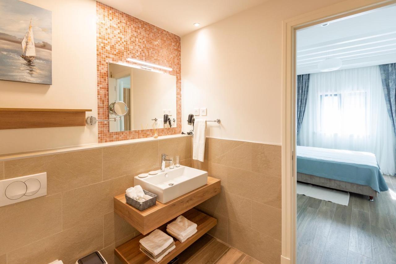 Lustica Apartments Central Τίβατ Εξωτερικό φωτογραφία