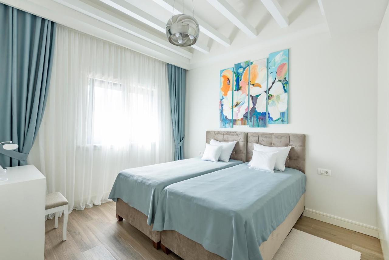 Lustica Apartments Central Τίβατ Εξωτερικό φωτογραφία