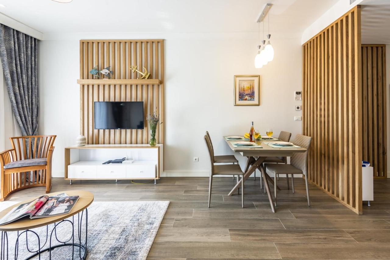 Lustica Apartments Central Τίβατ Εξωτερικό φωτογραφία