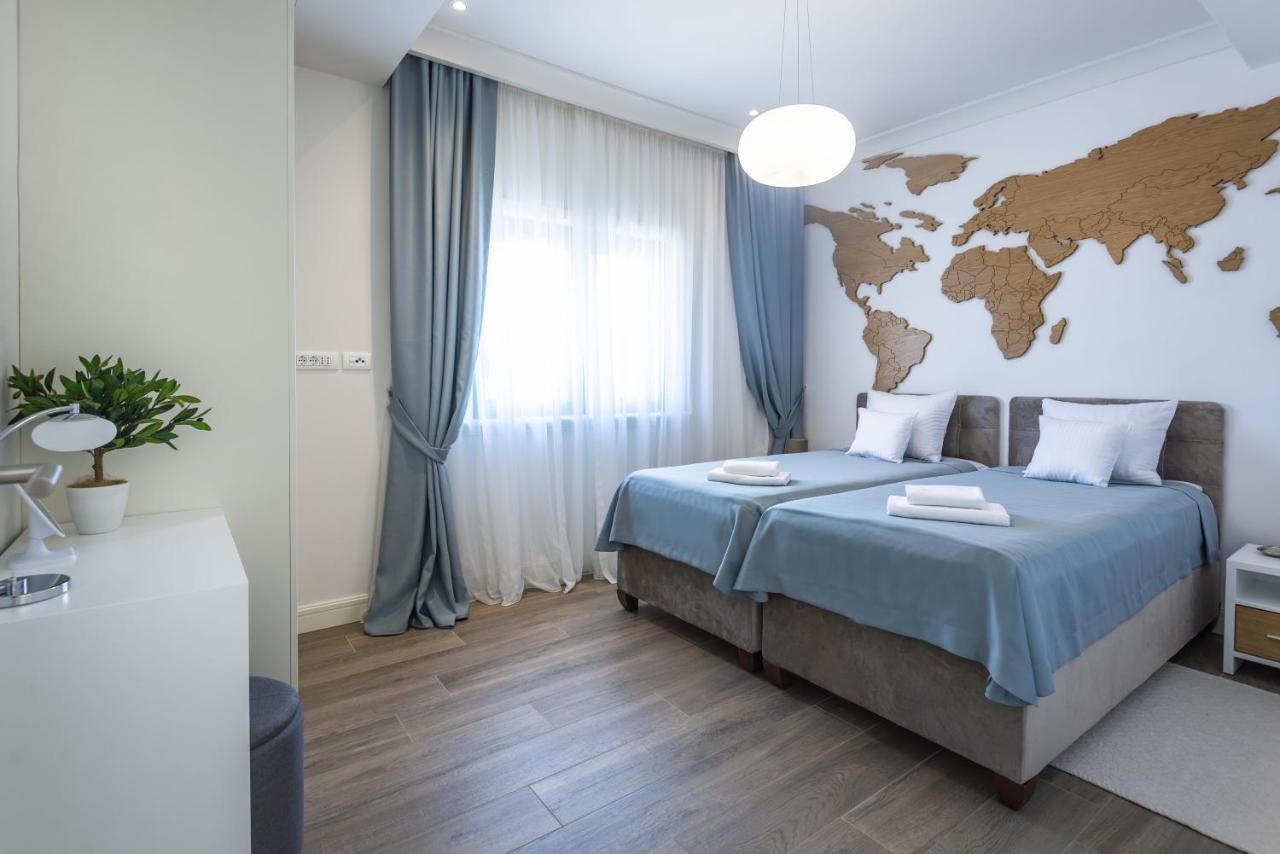 Lustica Apartments Central Τίβατ Εξωτερικό φωτογραφία