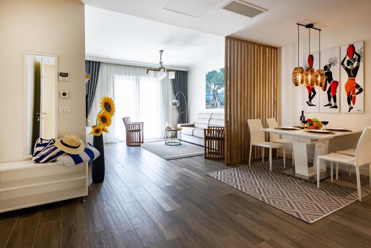 Lustica Apartments Central Τίβατ Εξωτερικό φωτογραφία
