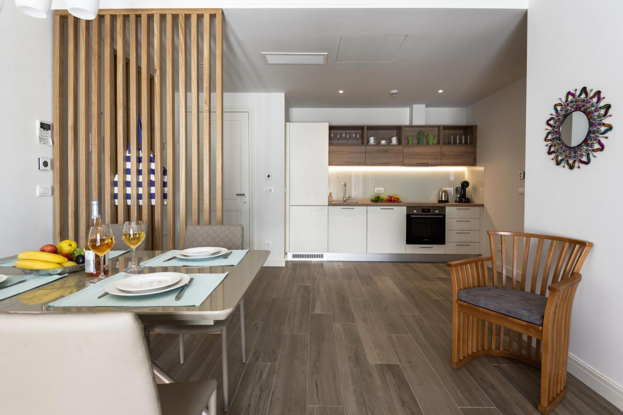 Lustica Apartments Central Τίβατ Δωμάτιο φωτογραφία