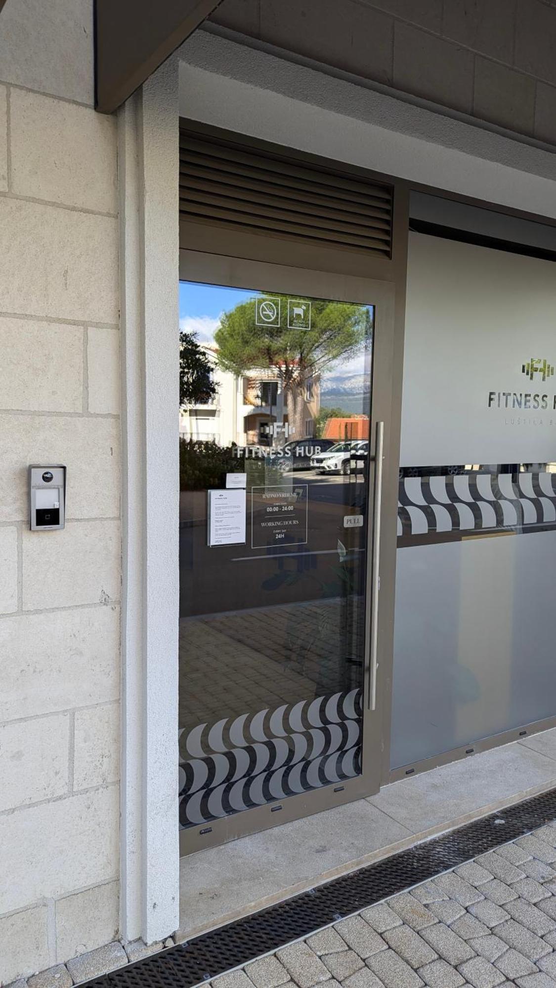 Lustica Apartments Central Τίβατ Εξωτερικό φωτογραφία